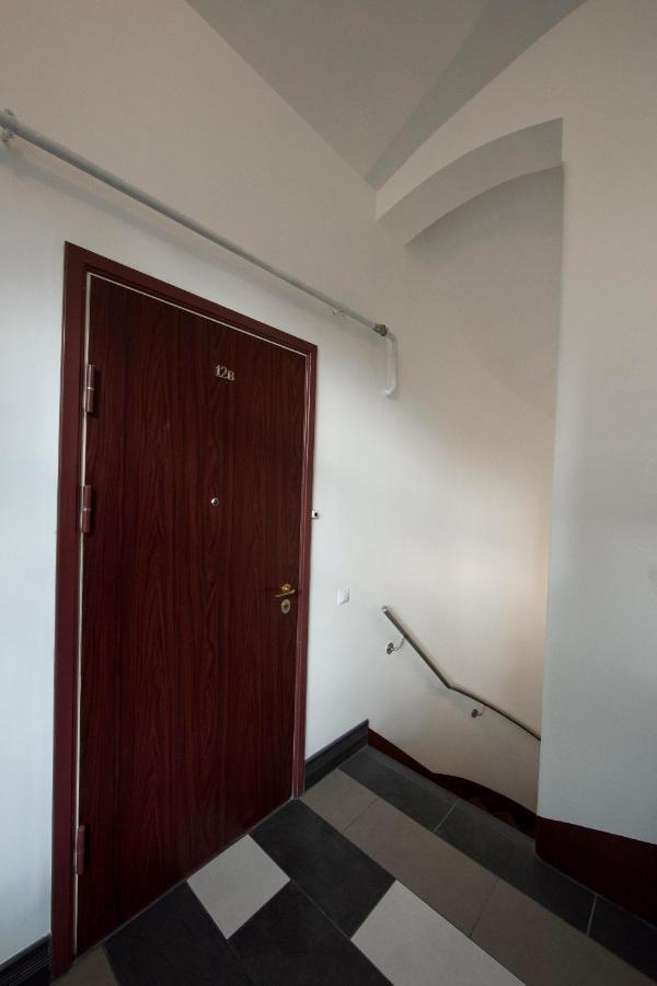 Stylish Studio Apartment In The Heart Of Riga Exterior photo